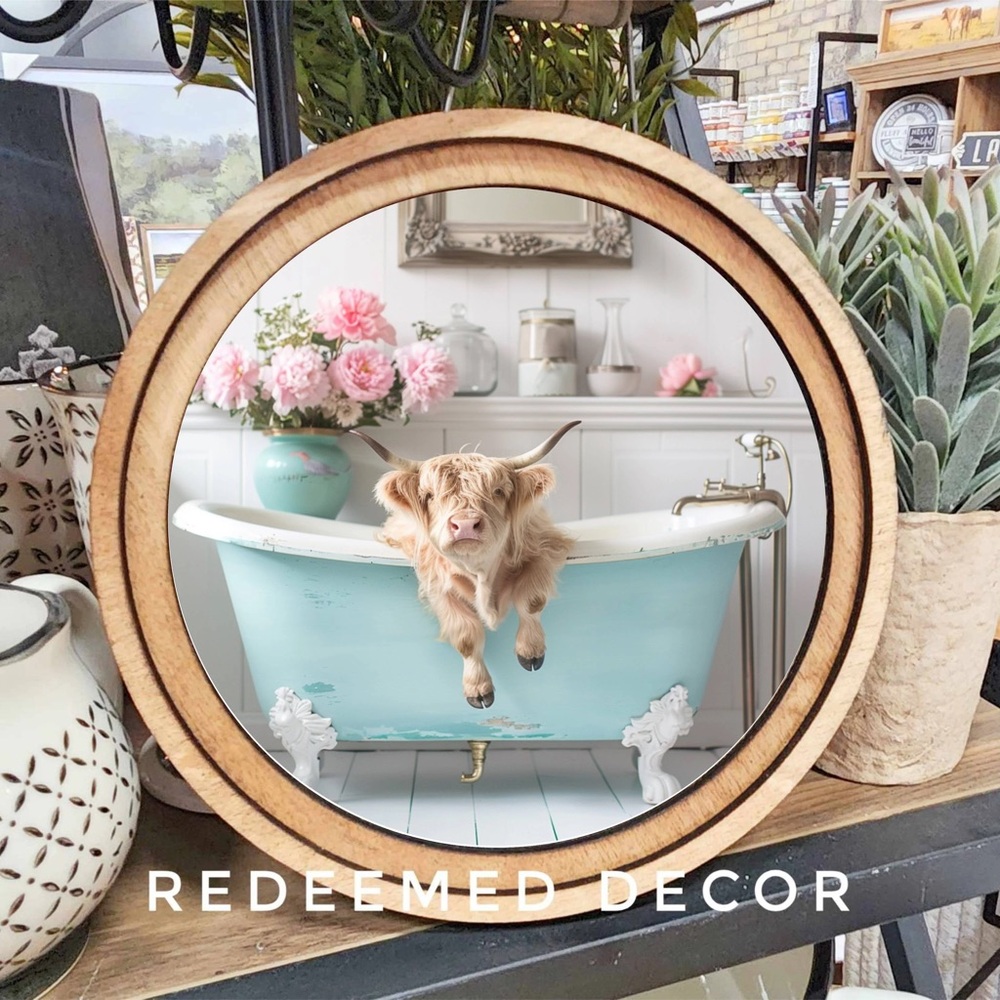 8in Round Wooden Bathroom Highland Cow Art